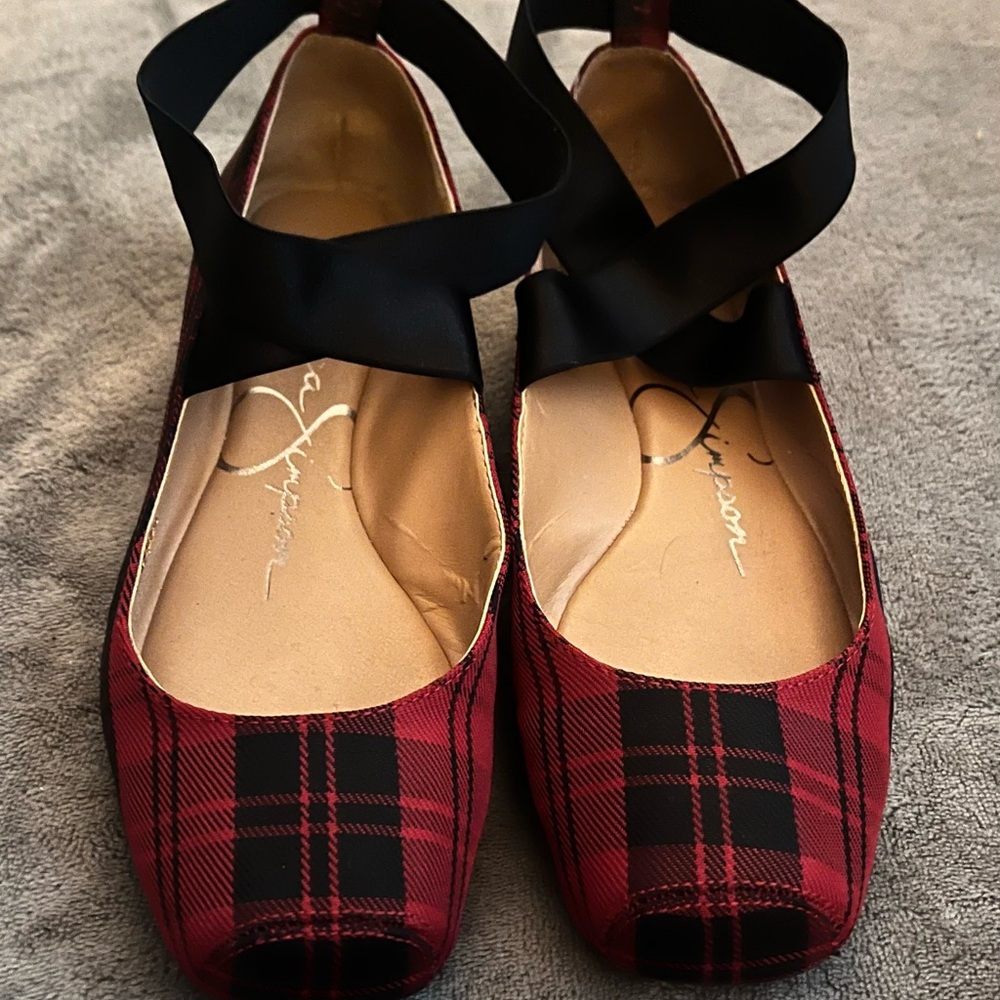 Jessica Simpson Red/Black Plaid Ballet Flats. 💕 Excellent condition. Size 6